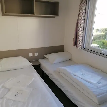 Mobile 3 Chambres Au Camping Les Charmettes Camping *