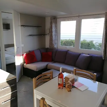 Mobile 3 Chambres Au Camping Les Charmettes Camping *